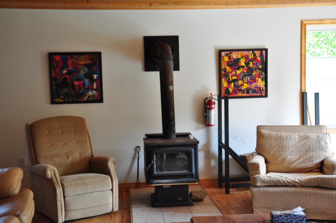 Breton Cove Farmhouse Guest House Indian Brook Exterior photo